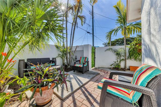 307 N Highland Drive, Hollywood, FL 33021