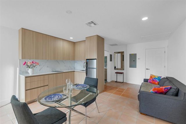 307 N Highland Drive, Hollywood, FL 33021