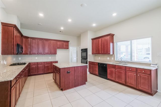 6811 Gonzales Point, Manvel, TX 77578