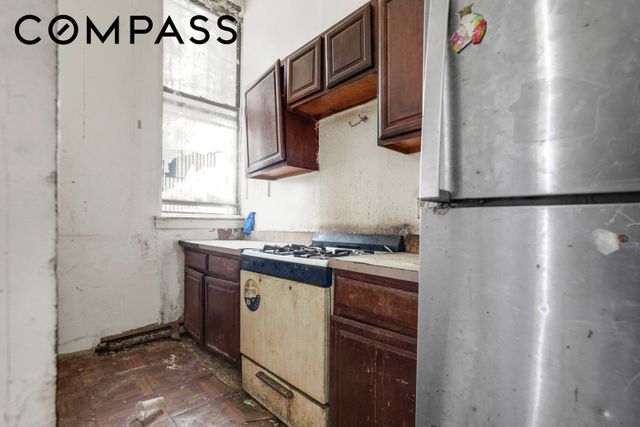 184 Stuyvesant Avenue D2, New York City, NY 11221