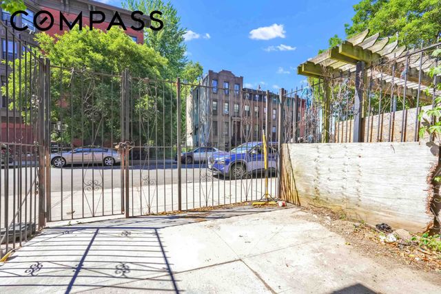 184 Stuyvesant Avenue D2, New York City, NY 11221