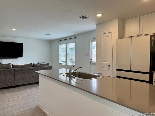 9839 Butte Crk, San Antonio, TX 78254