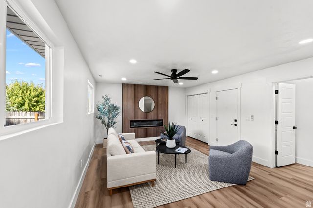 5438 S BRANDONWOOD DR, Murray, UT 84123