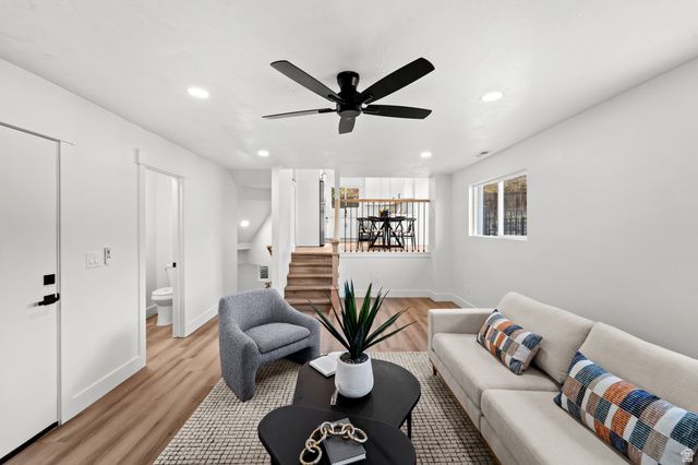 5438 S BRANDONWOOD DR, Murray, UT 84123