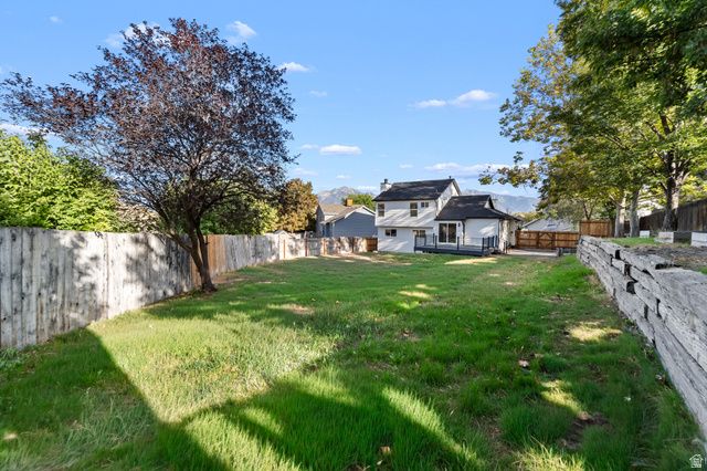 5438 S BRANDONWOOD DR, Murray, UT 84123