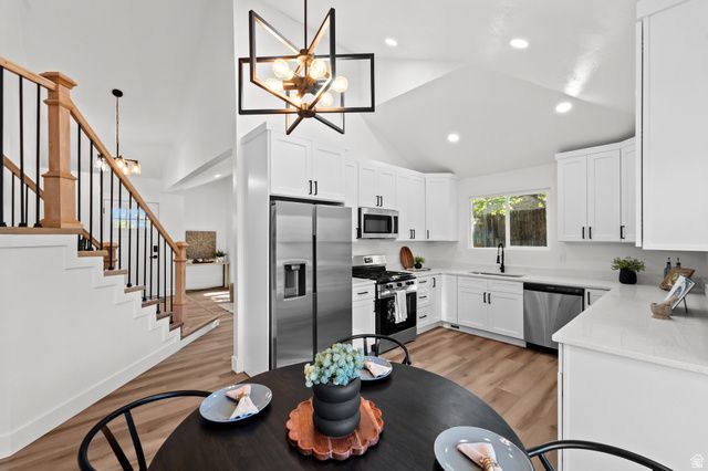 5438 S BRANDONWOOD DR, Murray, UT 84123