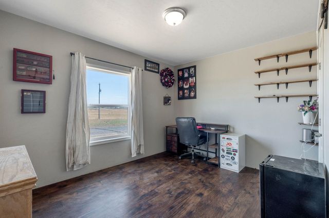 1002 S Dover Rd, Medical Lake, WA 99022