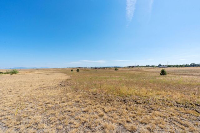 1002 S Dover Rd, Medical Lake, WA 99022
