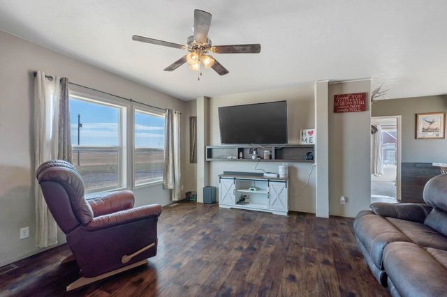 1002 S Dover Rd, Medical Lake, WA 99022