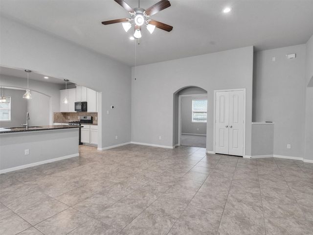 310 Fairwood Springs Lane, Richmond, TX 77406