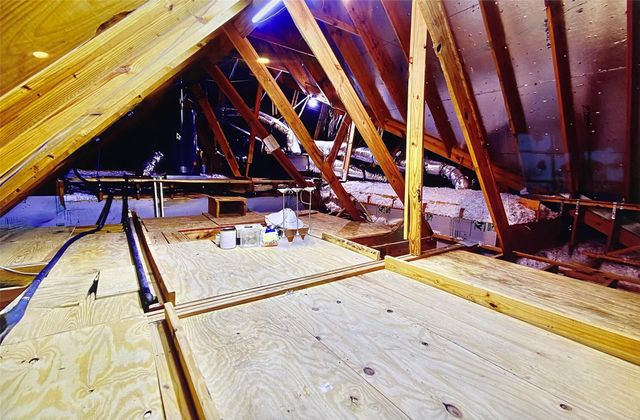 310 Fairwood Springs Lane, Richmond, TX 77406