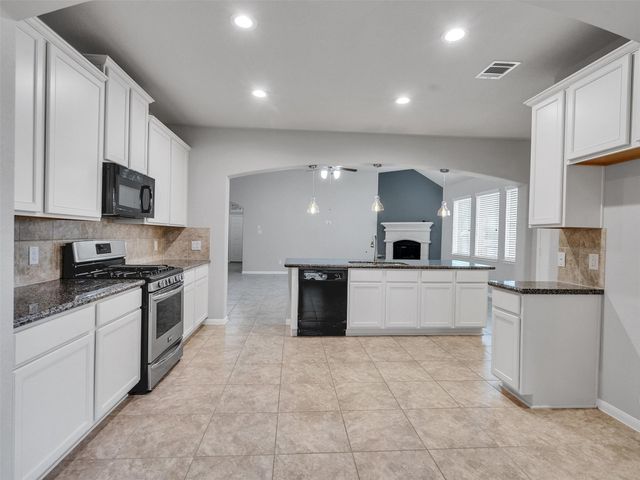 310 Fairwood Springs Lane, Richmond, TX 77406