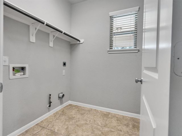 310 Fairwood Springs Lane, Richmond, TX 77406