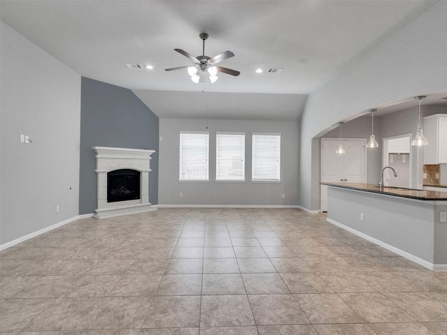 310 Fairwood Springs Lane, Richmond, TX 77406