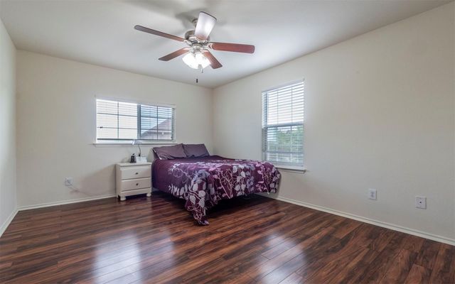 504 Dark Tree LN, Round Rock, TX 78664