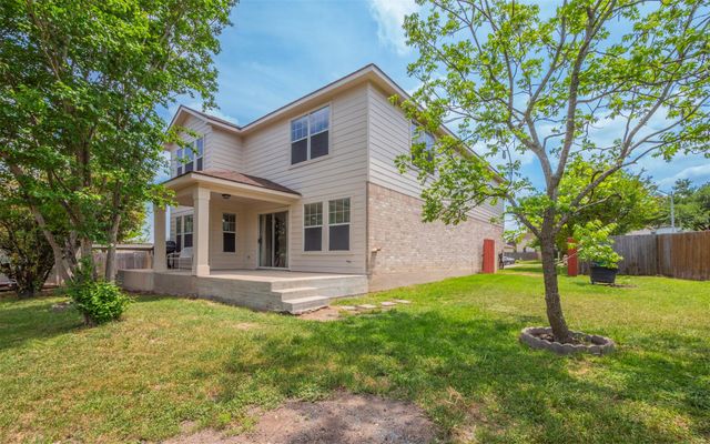 504 Dark Tree LN, Round Rock, TX 78664