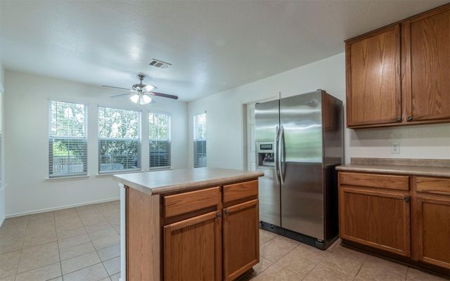 504 Dark Tree LN, Round Rock, TX 78664