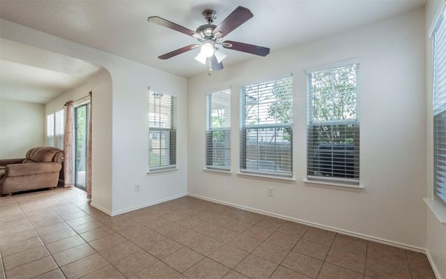 504 Dark Tree LN, Round Rock, TX 78664