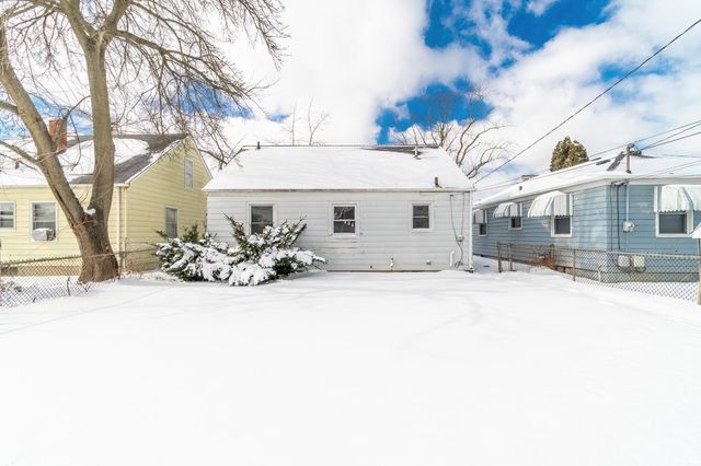 3805 Monroe Street, Fort Wayne, IN 46806