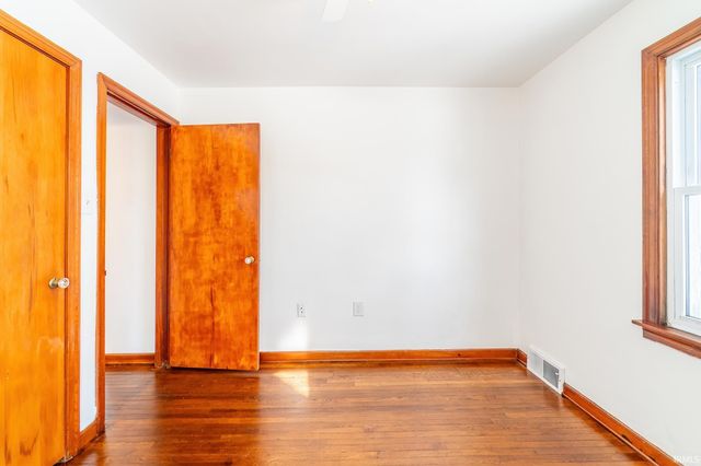 3805 Monroe Street, Fort Wayne, IN 46806