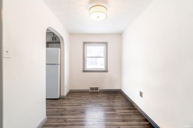 3805 Monroe Street, Fort Wayne, IN 46806