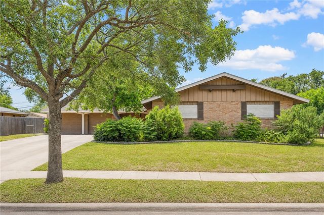 445 Pennington Dr, Corpus Christi, TX 78412