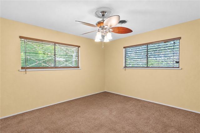 445 Pennington Dr, Corpus Christi, TX 78412