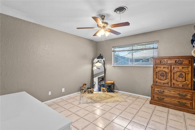 445 Pennington Dr, Corpus Christi, TX 78412