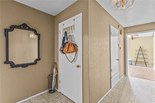 445 Pennington Dr, Corpus Christi, TX 78412