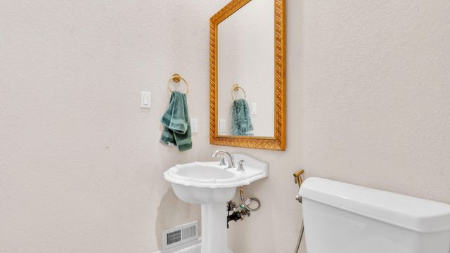 6019 Purple Aster Lane NE, Albuquerque, NM 87111