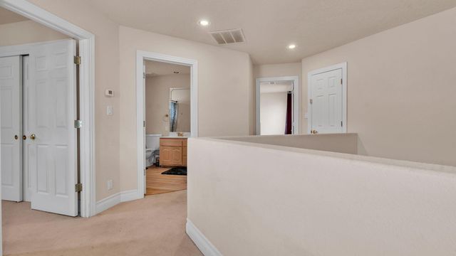 6019 Purple Aster Lane NE, Albuquerque, NM 87111