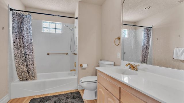 6019 Purple Aster Lane NE, Albuquerque, NM 87111