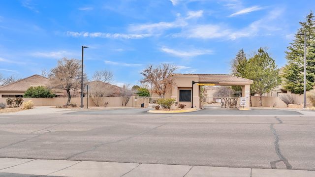 6019 Purple Aster Lane NE, Albuquerque, NM 87111