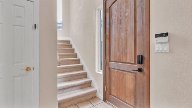 6019 Purple Aster Lane NE, Albuquerque, NM 87111