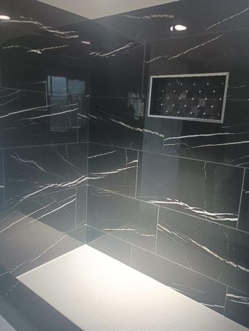 7435 S Indiana Avenue, Chicago, IL 60619