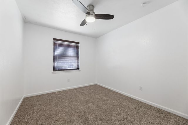 206 Rockaway Drive, Duncanville, TX 75116