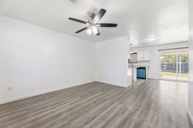 206 Rockaway Drive, Duncanville, TX 75116