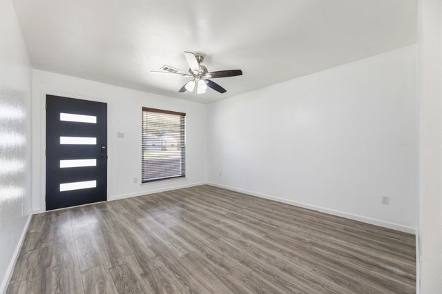 206 Rockaway Drive, Duncanville, TX 75116