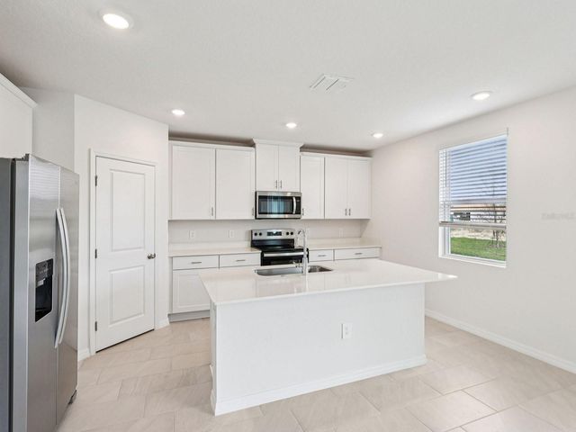 799 SUNSHOWER DRIVE, Lady Lake, FL 32159