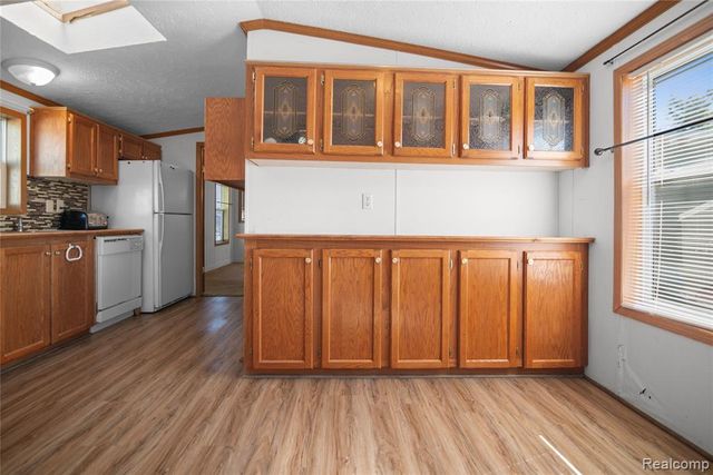 23467 Manor Road North, New Boston, MI 48164