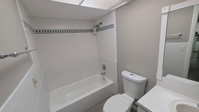 490 NW 20TH Street 2110, Boca Raton, FL 33431
