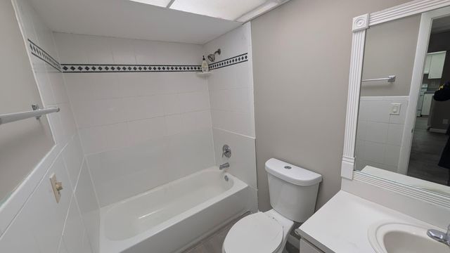 490 NW 20TH Street 2110, Boca Raton, FL 33431