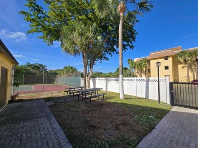 490 NW 20TH Street 2110, Boca Raton, FL 33431