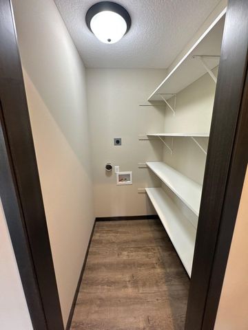 L2 B1 Viking Boulevard NE, East Bethel, MN 55011