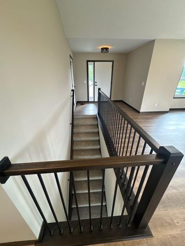 L2 B1 Viking Boulevard NE, East Bethel, MN 55011