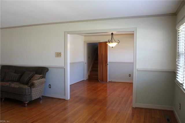 463 Elizabeth Lake DR, Hampton, VA 23669