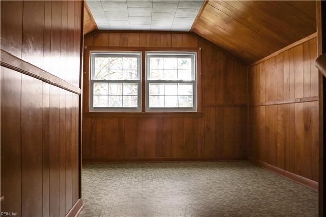 463 Elizabeth Lake DR, Hampton, VA 23669