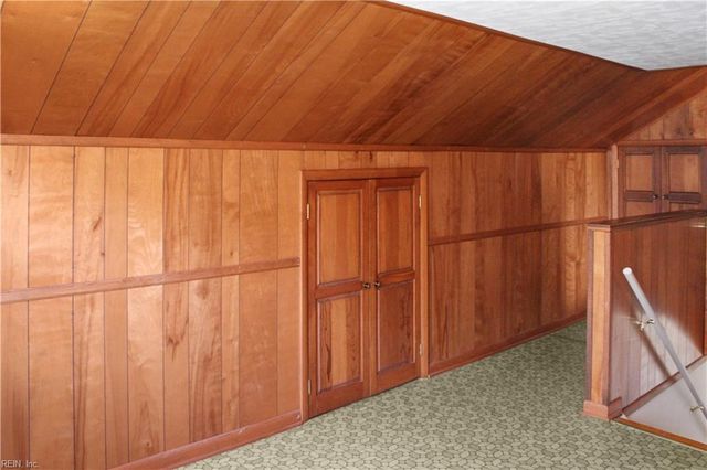 463 Elizabeth Lake DR, Hampton, VA 23669