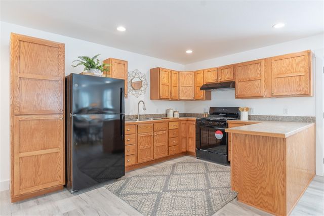 1910 Ramona Avenue, Portage, MI 49002