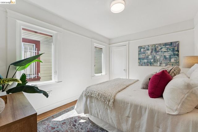 2304 14th AVE, Oakland, CA 94606